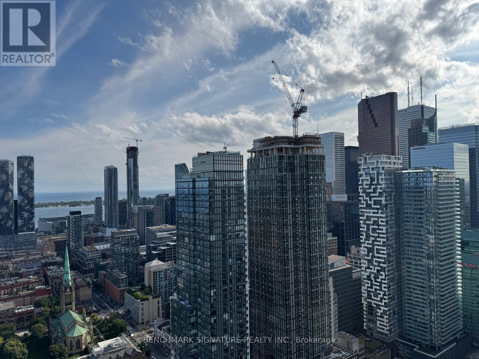 4003 - 88 Queen Street E, Toronto, Ontario  M5C 0B6 - Photo 2 - C12560976