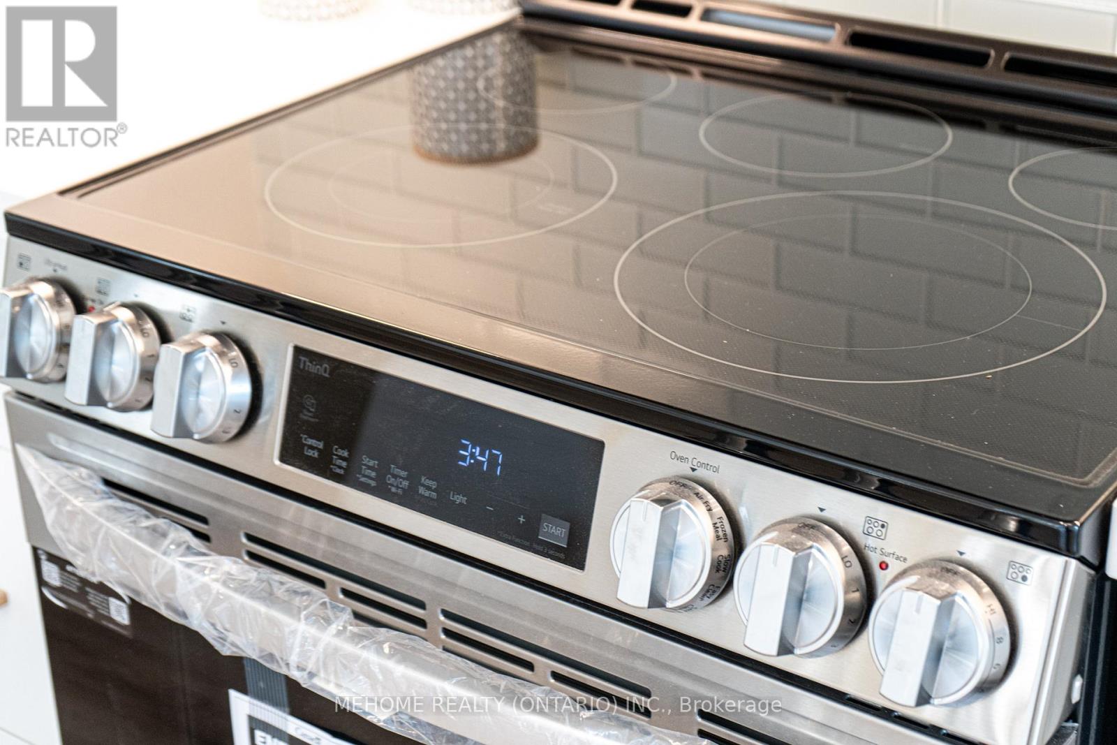 706 - 85 Queens Wharf Road, Toronto, Ontario  M5V 0J9 - Photo 16 - C12560986