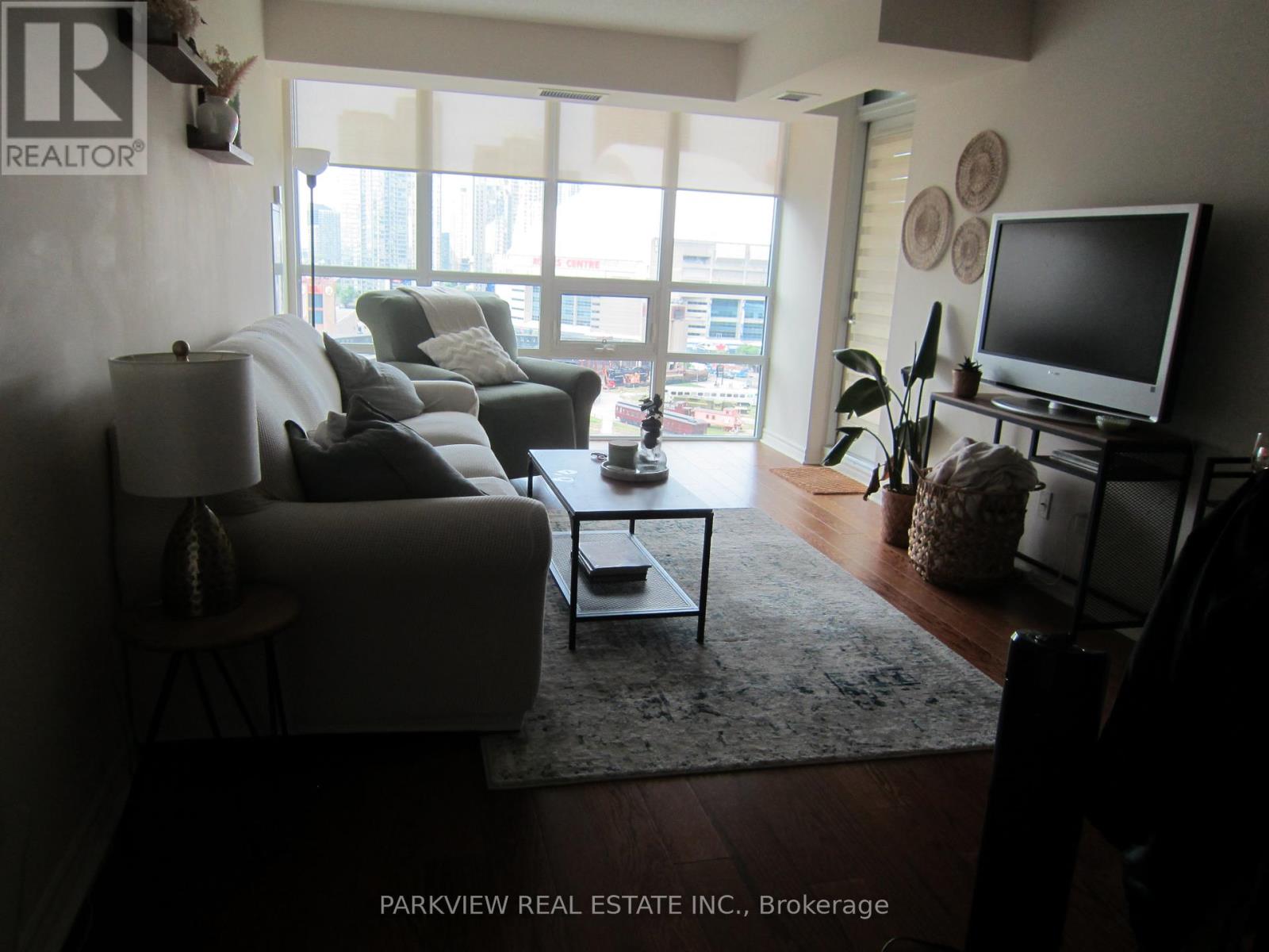 1615 - 25 Lower Simcoe Street, Toronto, Ontario  M5J 3A1 - Photo 2 - C12561008