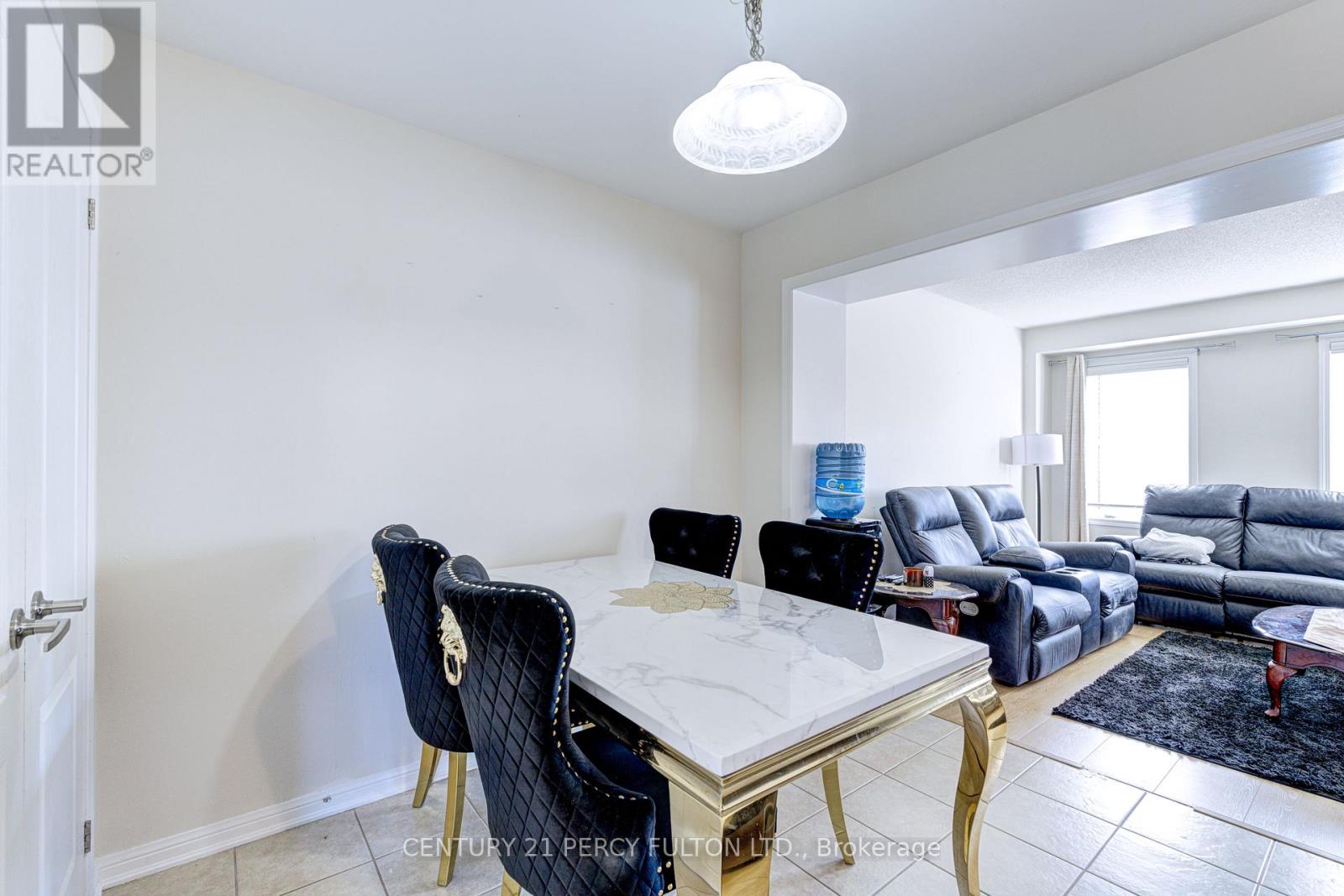 39 Vanhorne Close, Brampton, Ontario  L7A 0X8 - Photo 20 - W12560456