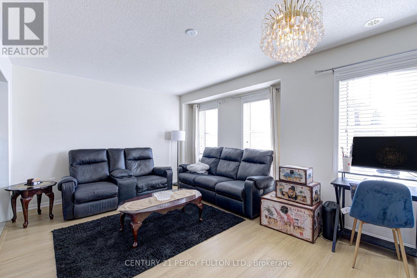 39 Vanhorne Close, Brampton, Ontario  L7A 0X8 - Photo 29 - W12560456