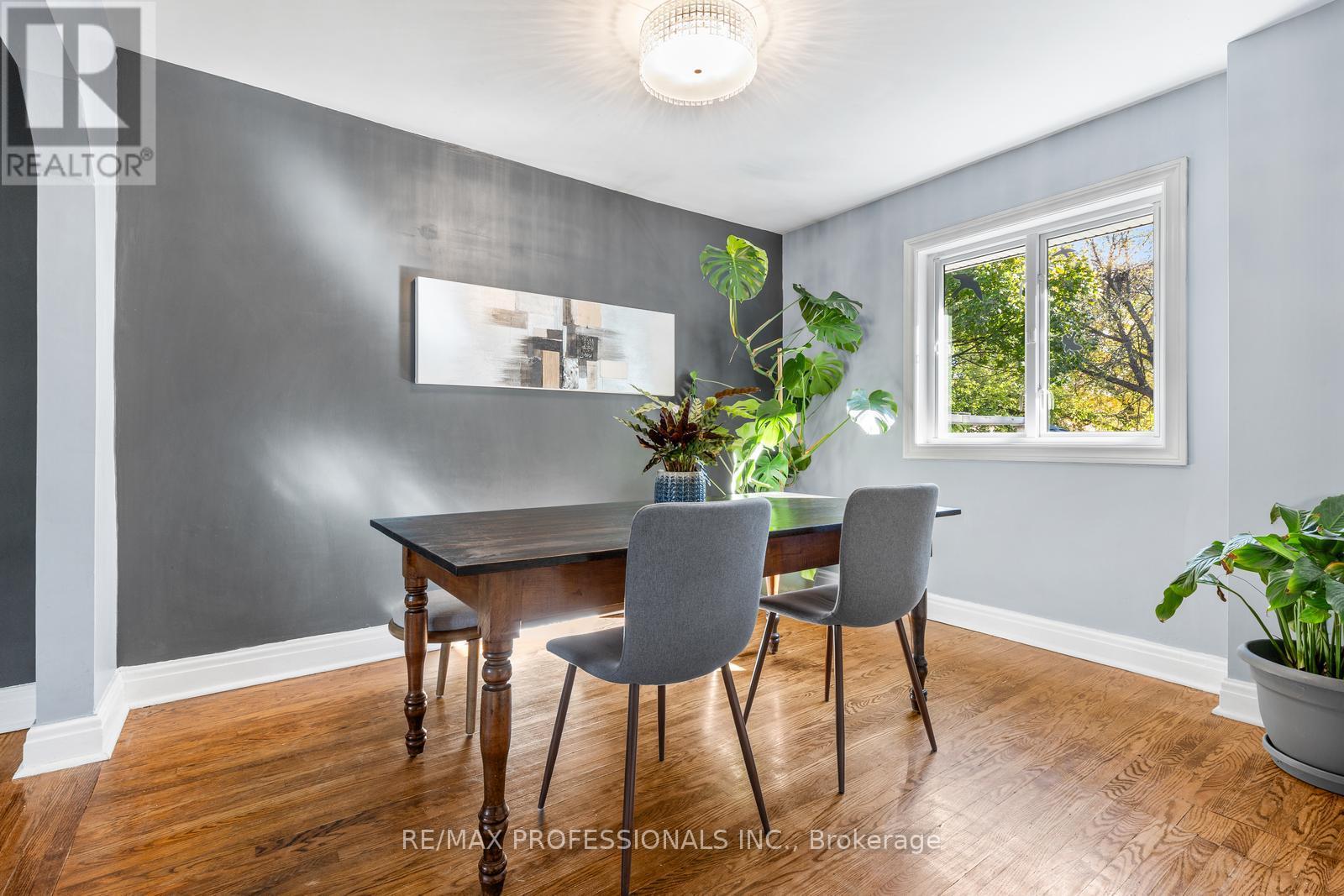 19 Mitcham Drive, Toronto, Ontario M8W 2J6 - Photo 8 - W12560788