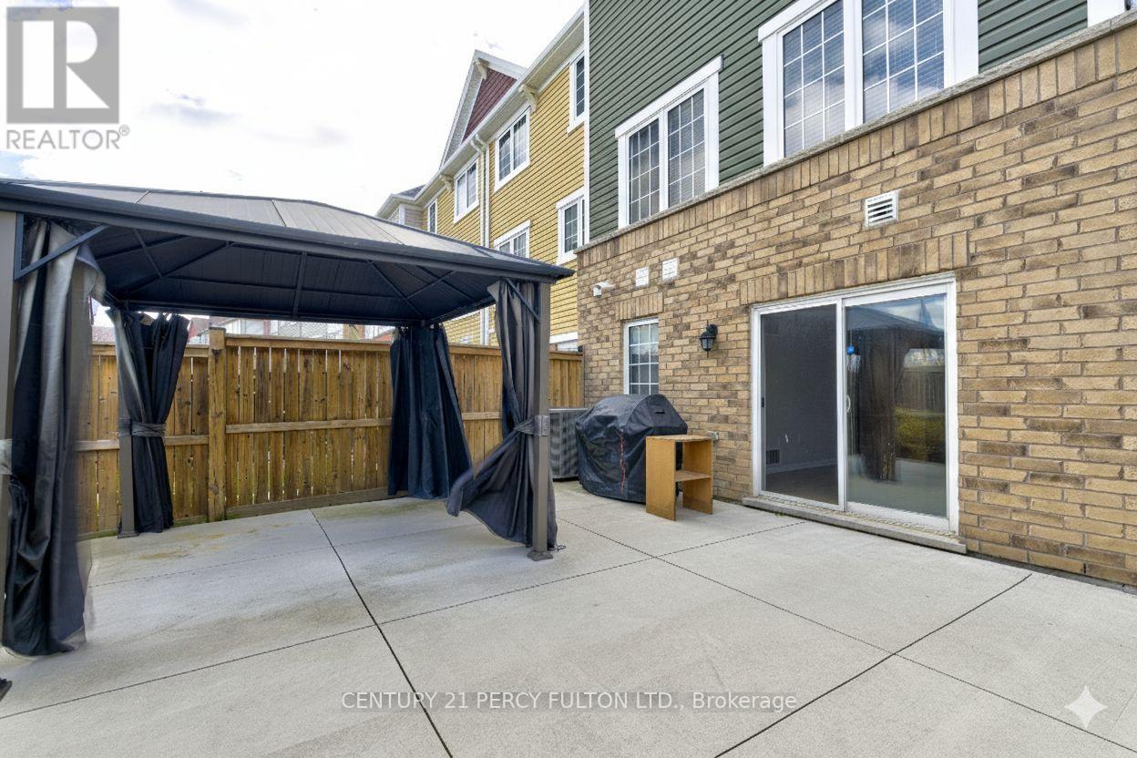 39 Vanhorne Close, Brampton, Ontario  L7A 0X8 - Photo 46 - W12560456