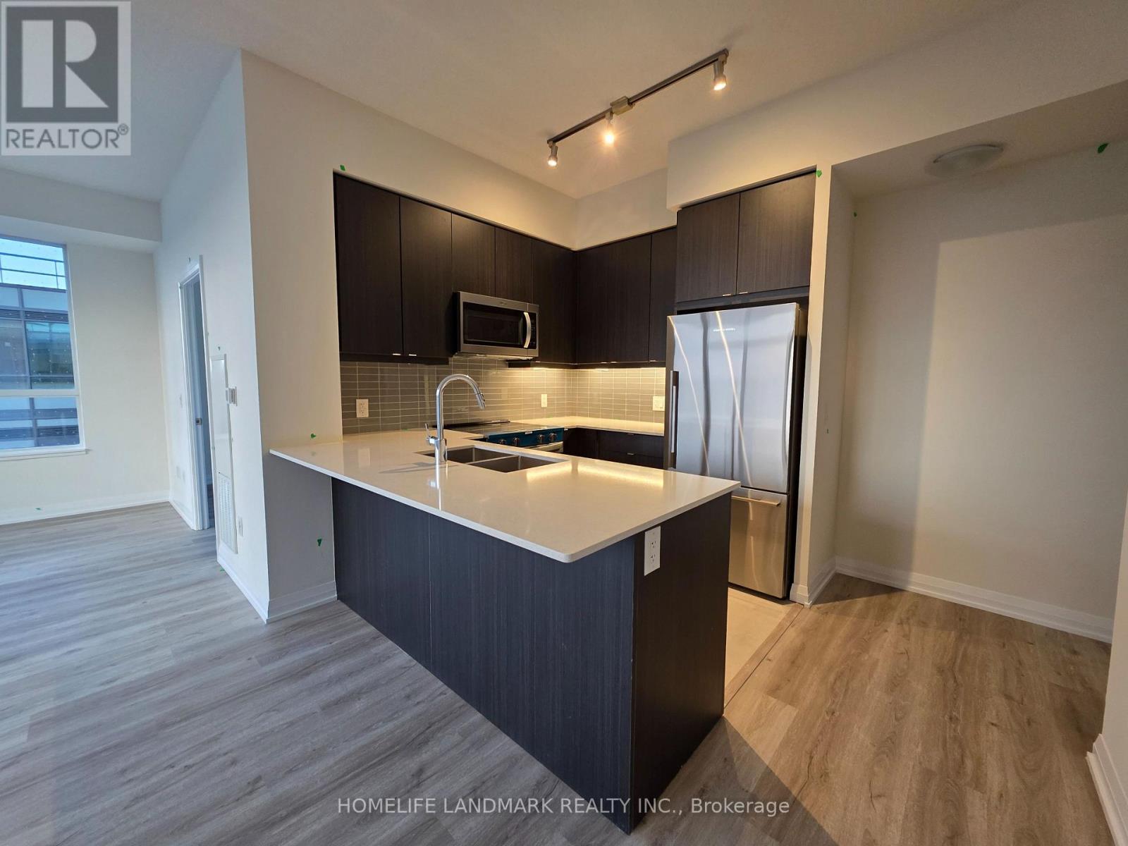 1102 - 3260 Sheppard Avenue E, Toronto, Ontario  M1T 3K3 - Photo 6 - E12560984