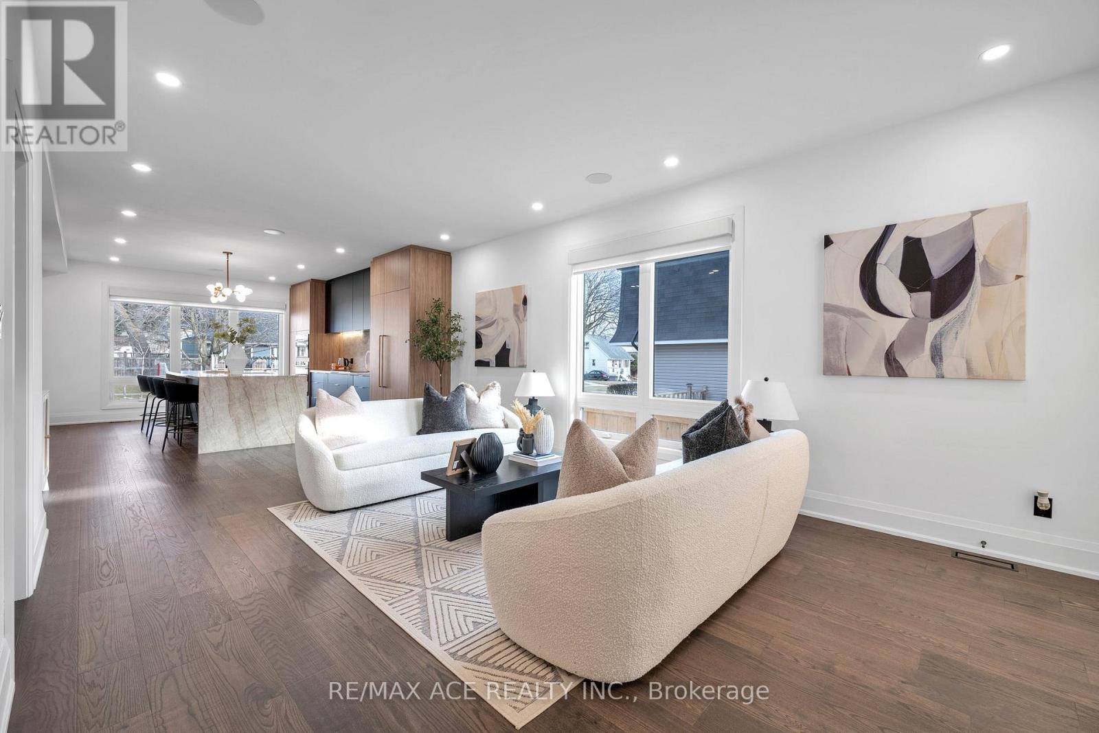 19 Burcher Road, Ajax, Ontario  L1S 2P8 - Photo 4 - E12561004