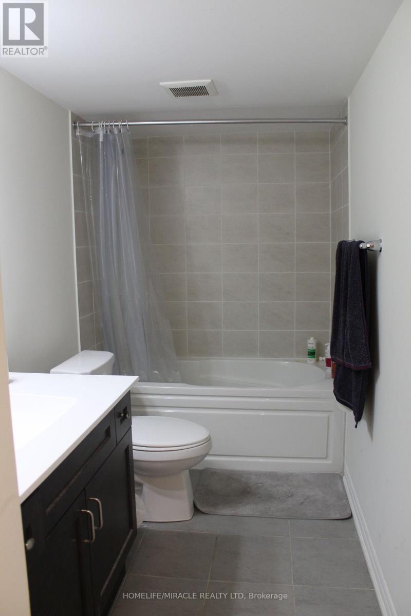 5 - 240 Lagerfeld Drive, Brampton, Ontario  L7A 5G9 - Photo 13 - W12560964