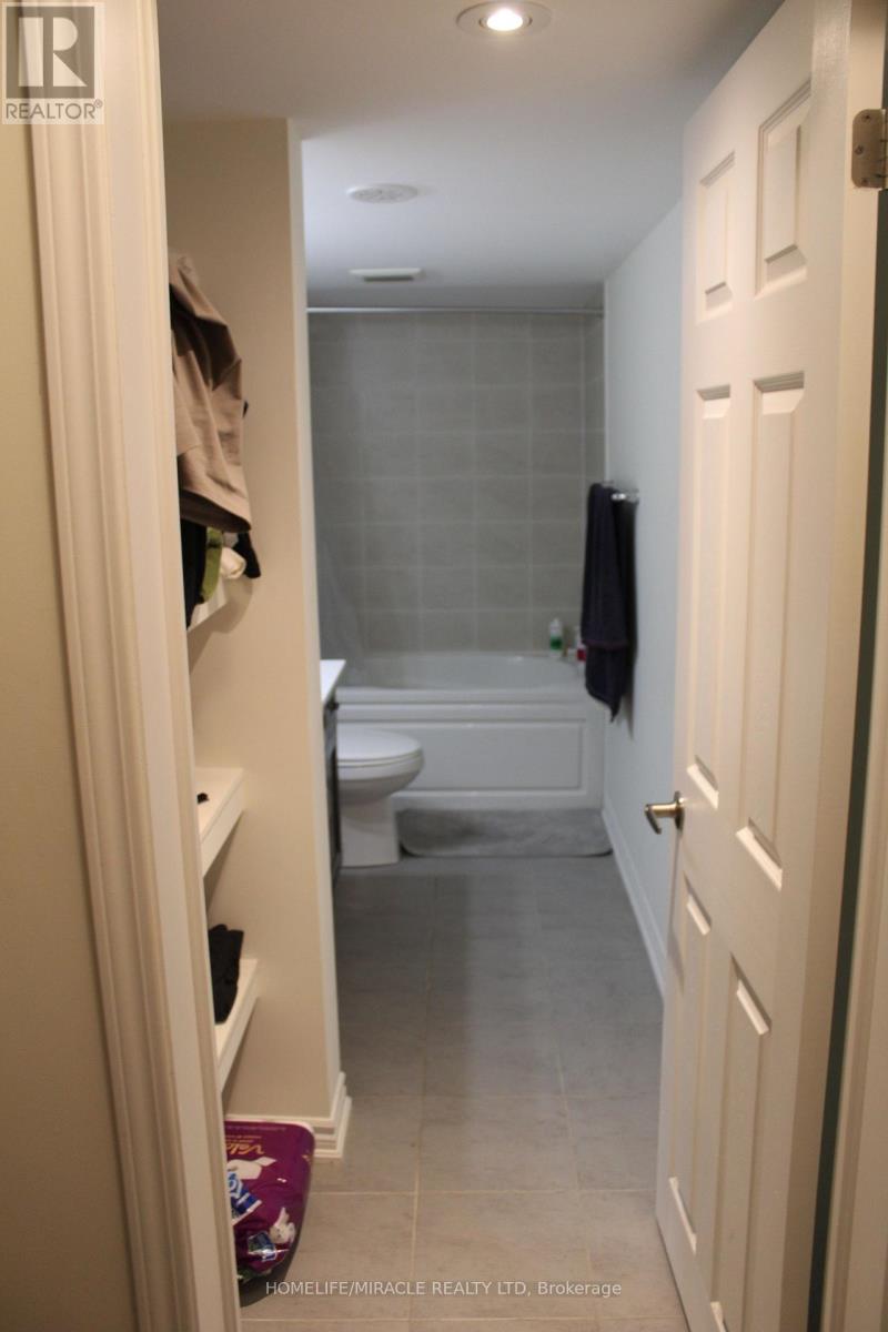 5 - 240 Lagerfeld Drive, Brampton, Ontario  L7A 5G9 - Photo 14 - W12560964