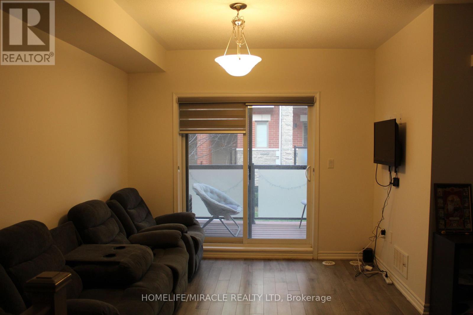 5 - 240 Lagerfeld Drive, Brampton, Ontario  L7A 5G9 - Photo 6 - W12560964