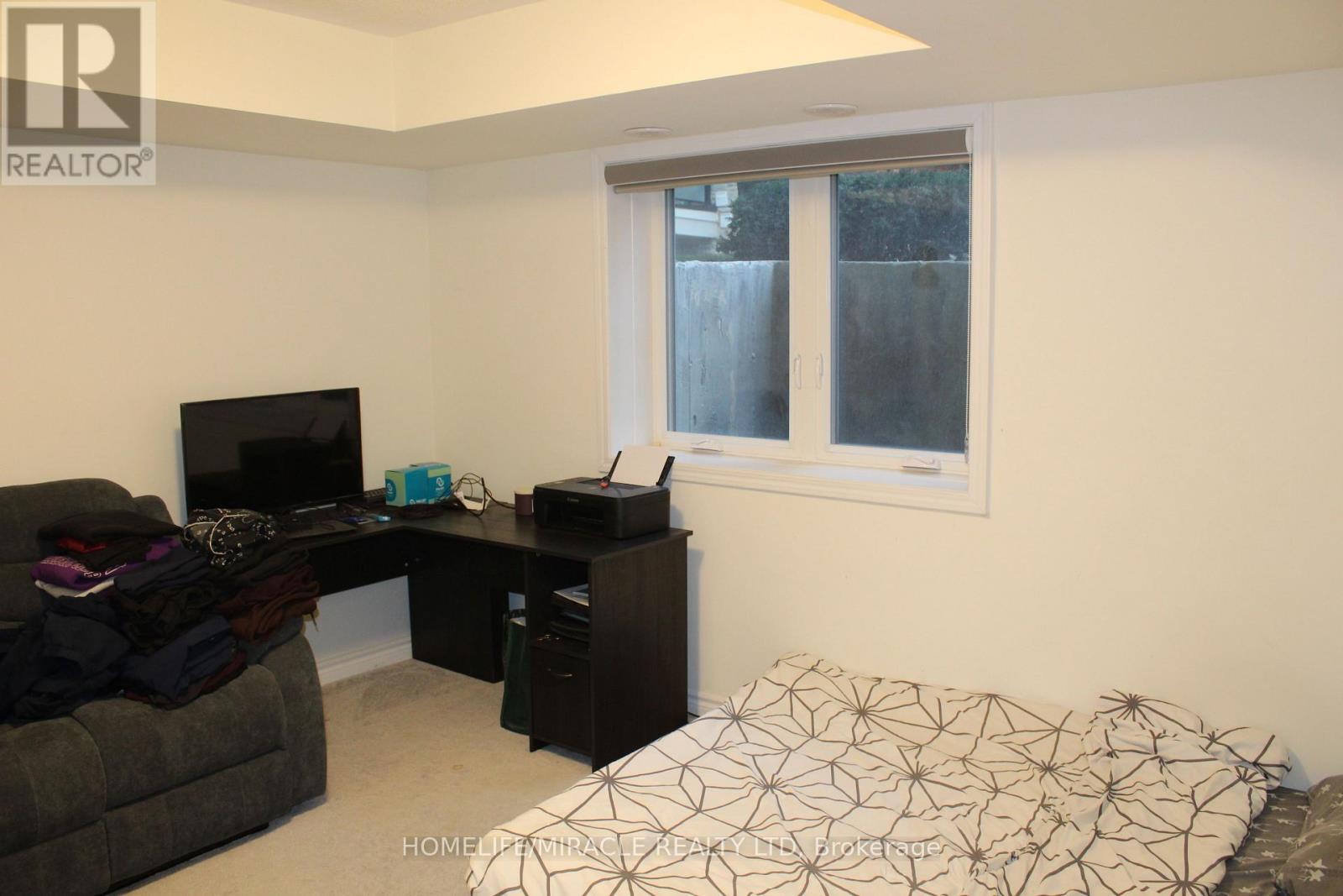 5 - 240 Lagerfeld Drive, Brampton, Ontario  L7A 5G9 - Photo 9 - W12560964