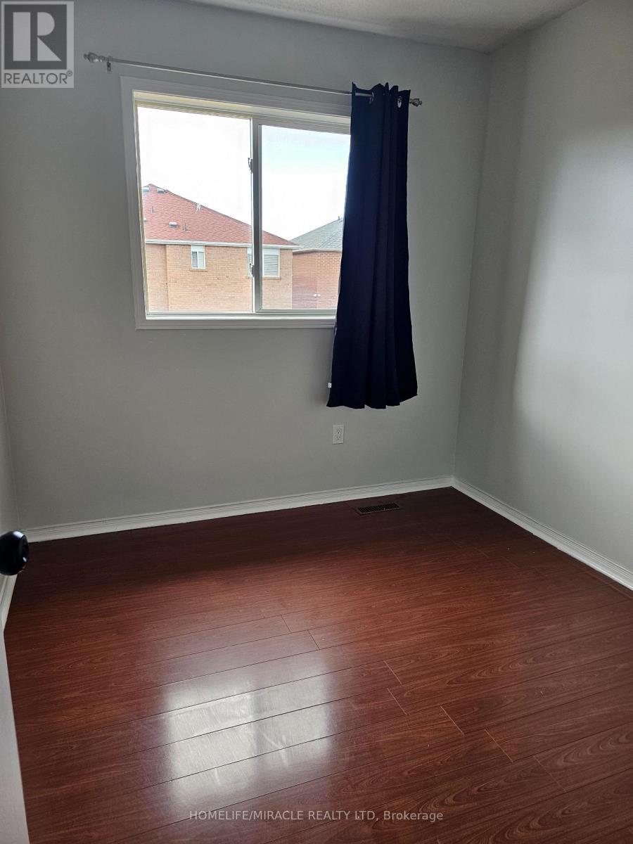 20 Whiteface Crescent, Brampton, Ontario  L6X 4W6 - Photo 13 - W12560968