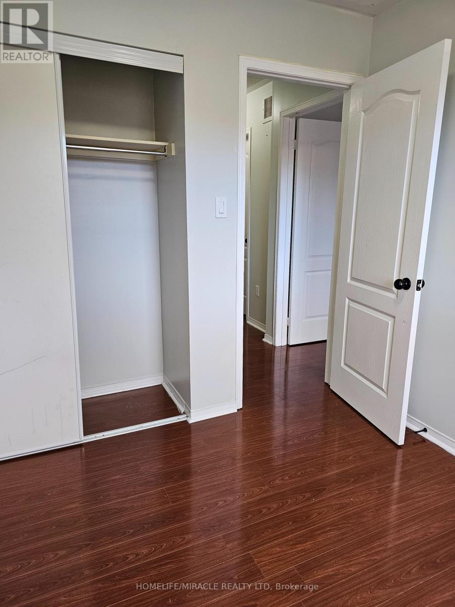 20 Whiteface Crescent, Brampton, Ontario  L6X 4W6 - Photo 15 - W12560968