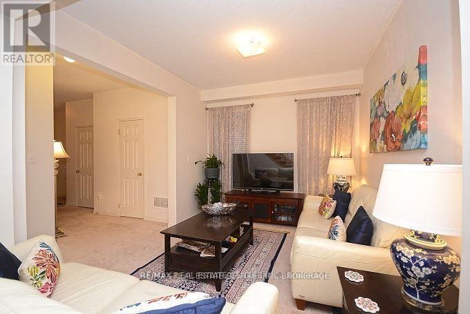 781 Shanks Heights, Milton, Ontario  L9T 7P8 - Photo 9 - W12560994