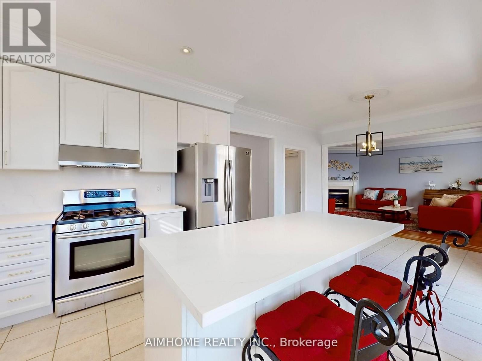 2051 Ashmore Drive, Oakville, Ontario  L6M 4T1 - Photo 12 - W12560996