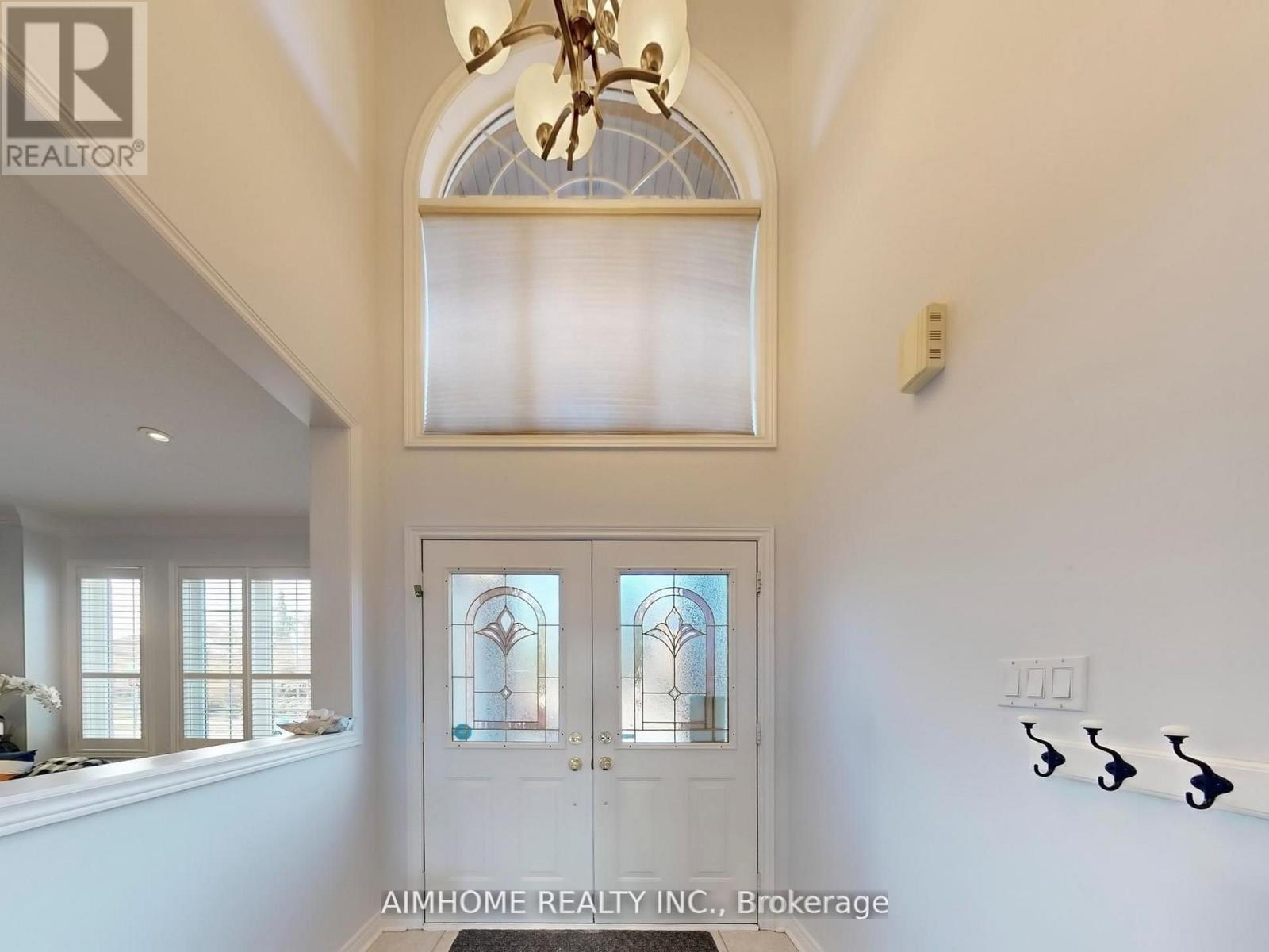 2051 Ashmore Drive, Oakville, Ontario  L6M 4T1 - Photo 3 - W12560996