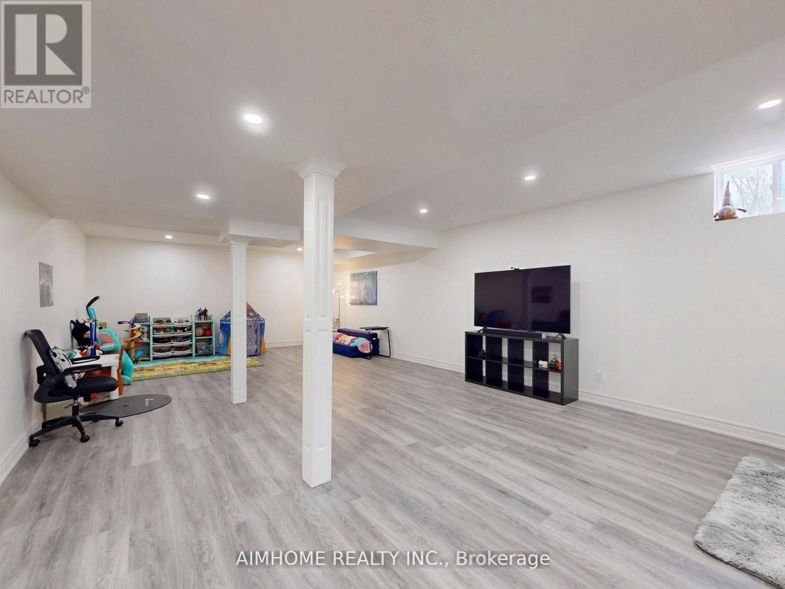 2051 Ashmore Drive, Oakville, Ontario  L6M 4T1 - Photo 35 - W12560996