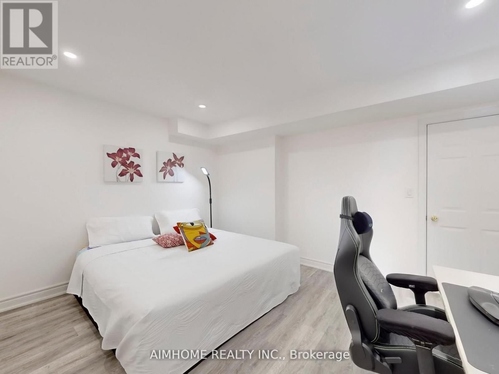 2051 Ashmore Drive, Oakville, Ontario  L6M 4T1 - Photo 41 - W12560996