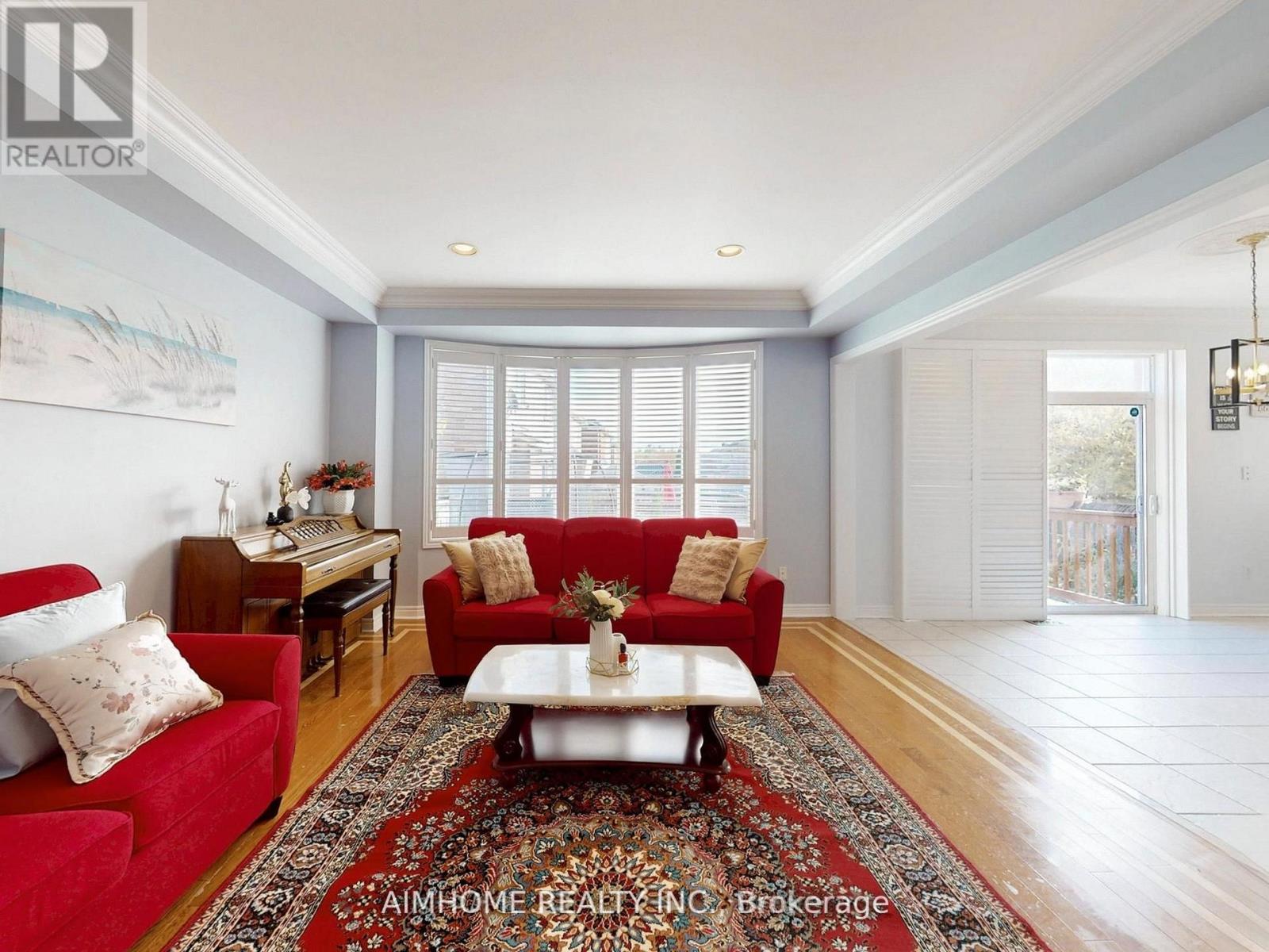 2051 Ashmore Drive, Oakville, Ontario  L6M 4T1 - Photo 9 - W12560996