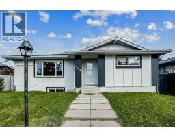 264 Penbrooke Close SE Penbrooke Meadows