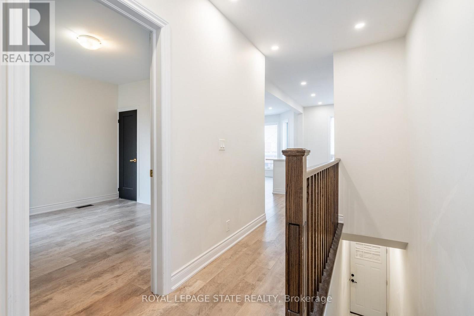 Upper - 360 Cannon Street, Hamilton, Ontario  L8L 2C2 - Photo 7 - X12560962