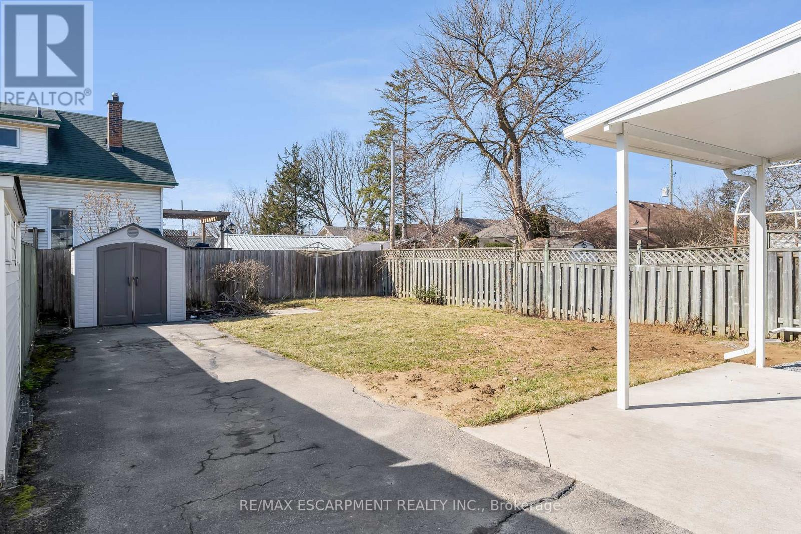 2 - 229 Geneva Street, St. Catharines, Ontario  L2R 4R1 - Photo 2 - X12560980