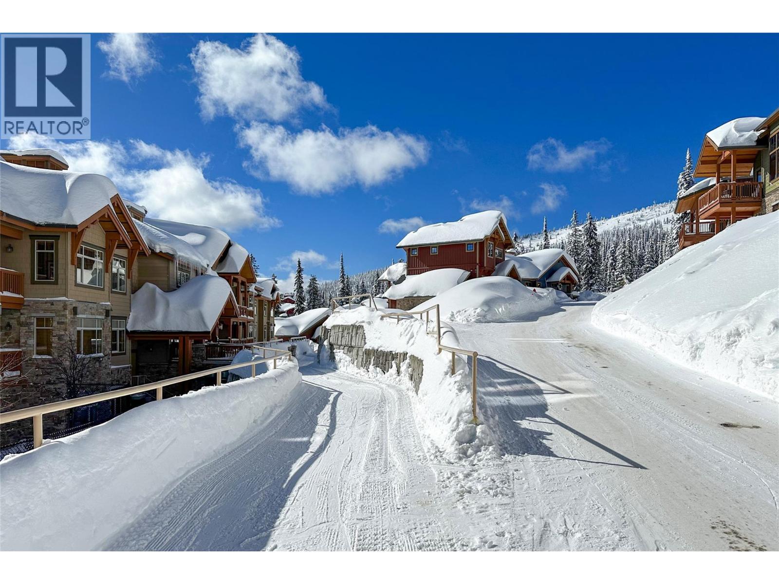 255 Feathertop Way Unit# 320 Big White Photo 2
