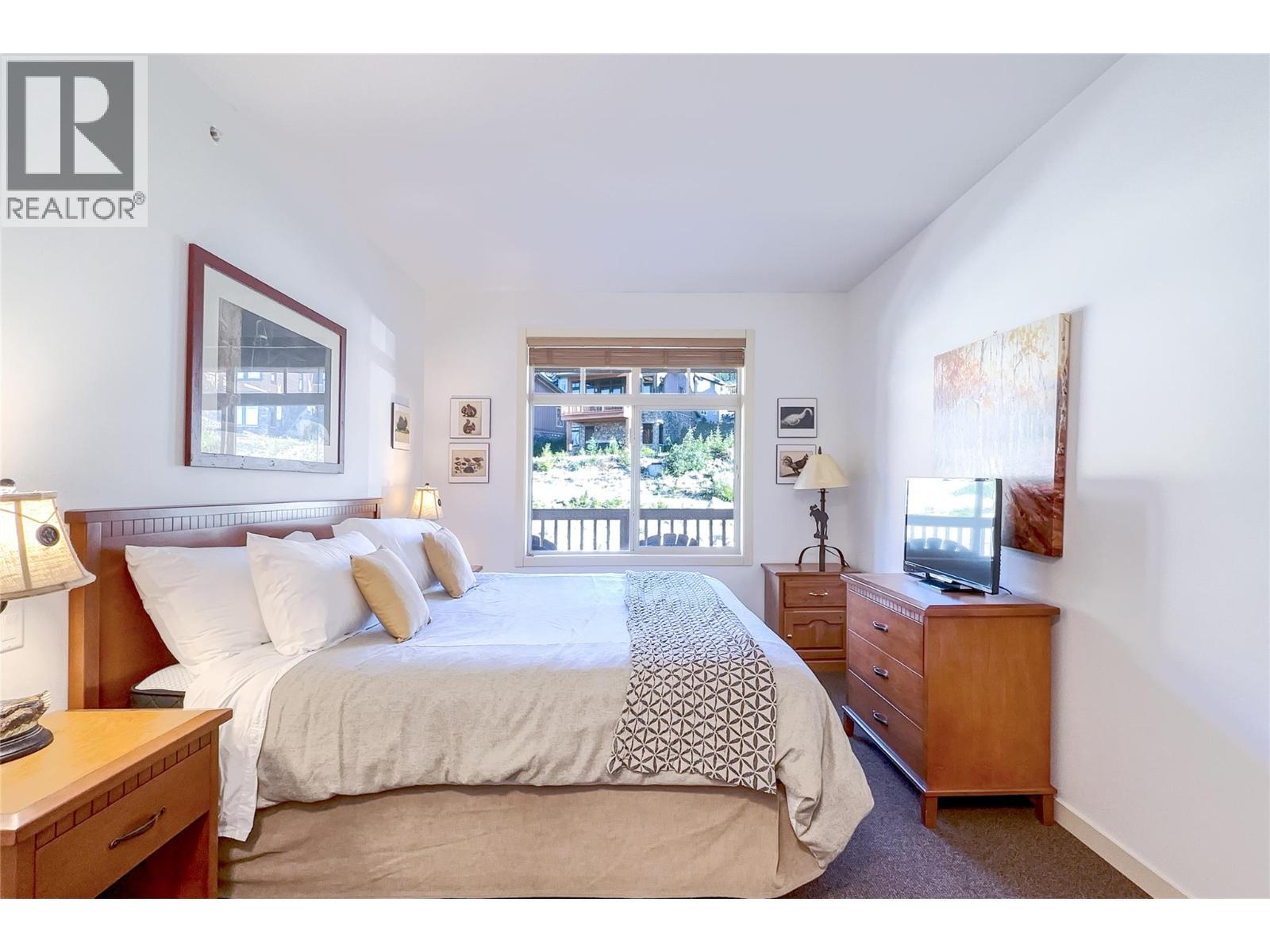 255 Feathertop Way Unit# 320 Big White Photo 18