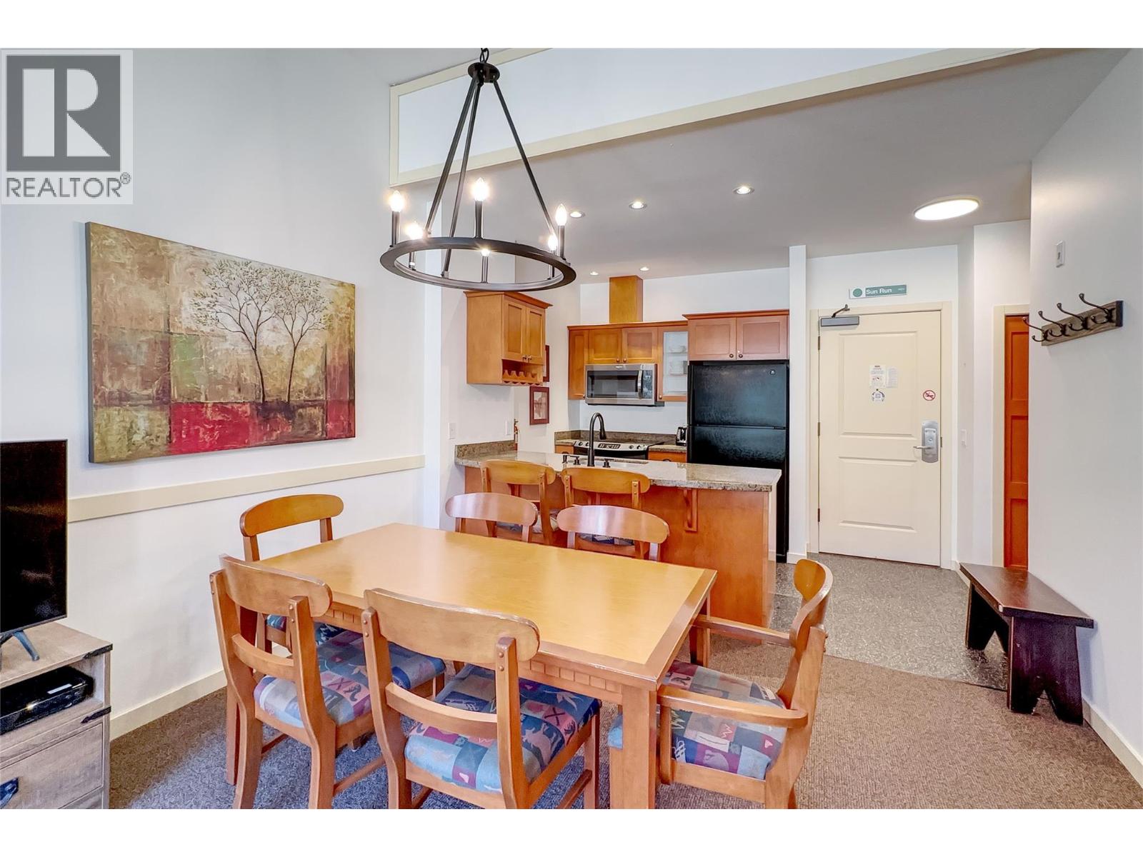 255 Feathertop Way Unit# 320 Big White Photo 14