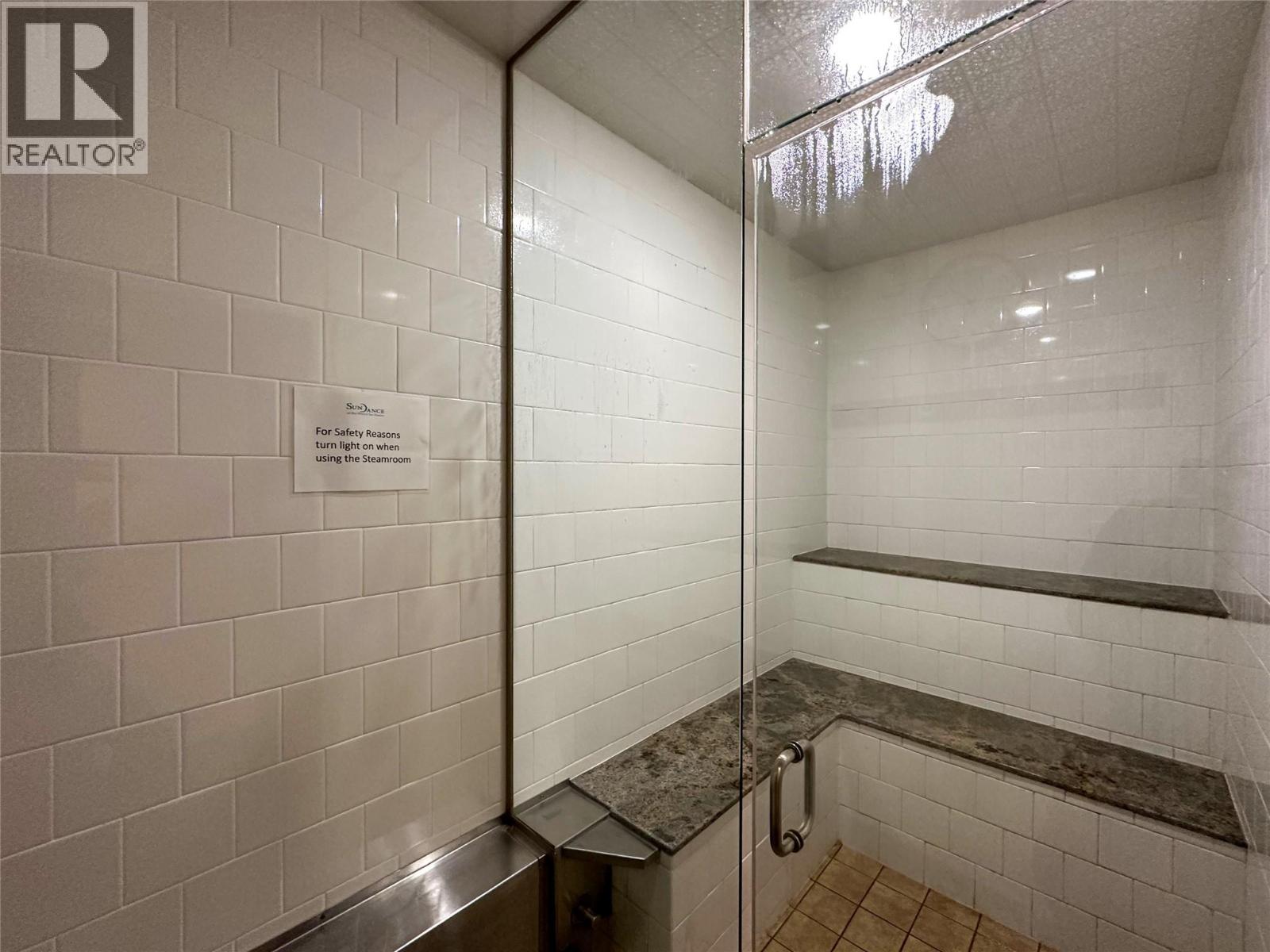 255 Feathertop Way Unit# 320 Big White Photo 45