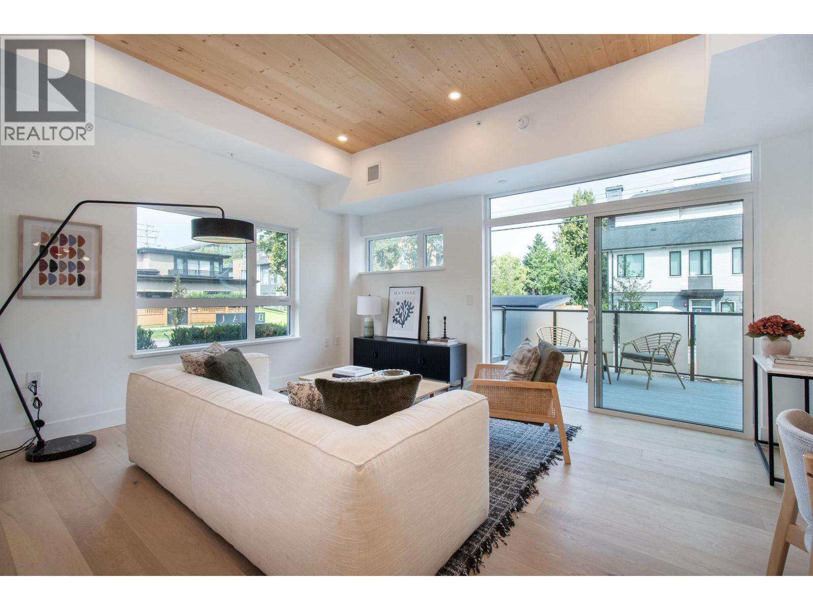 4150 Columbia Street, Vancouver, British Columbia  V5Y 2J6 - Photo 1 - R3068958