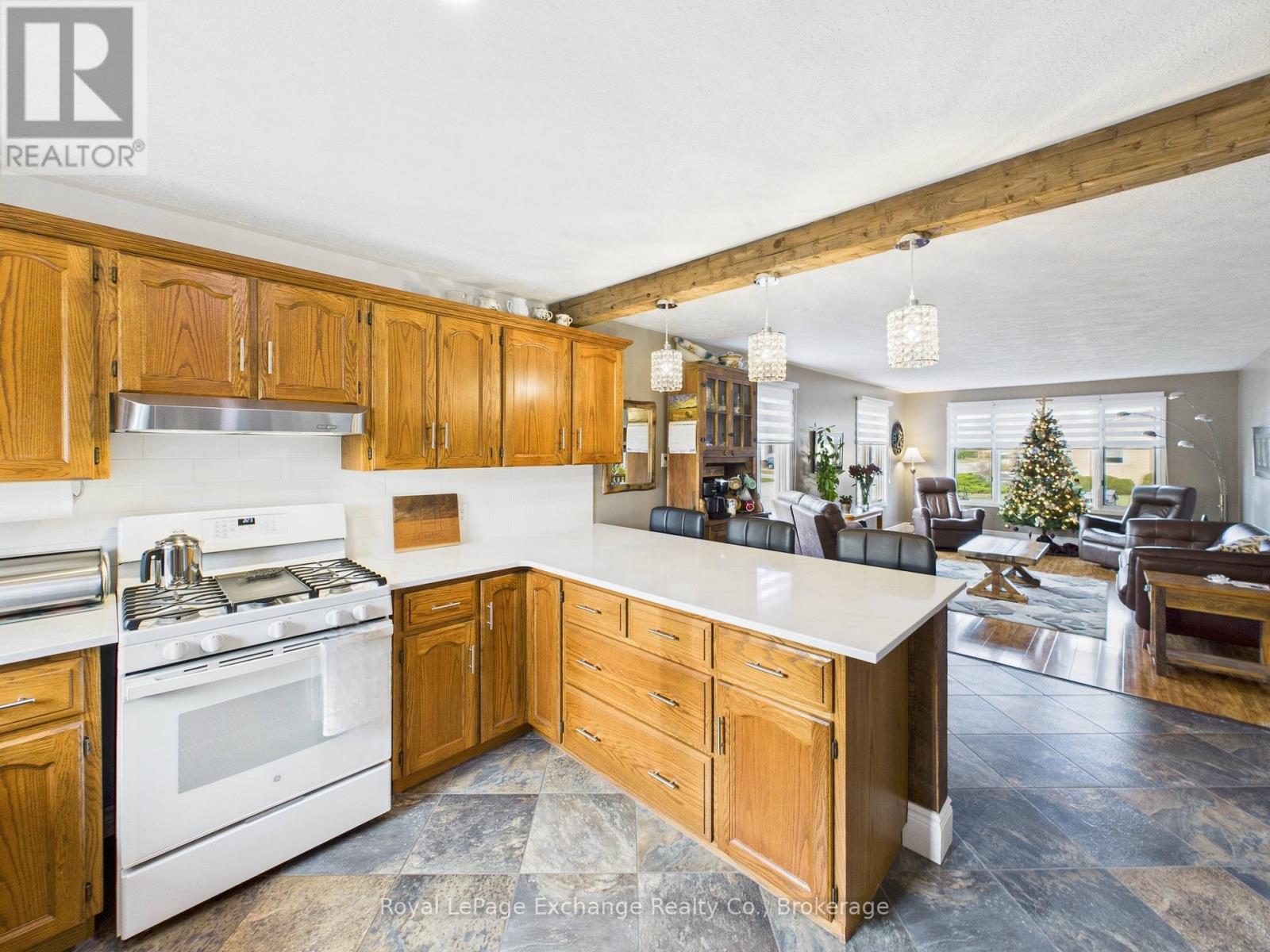 502 Lynden Crescent, Kincardine, Ontario N2Z 3B1 - Photo 8 - X12551066