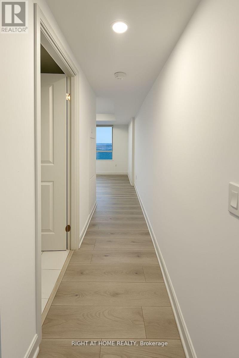 810 - 1455 Celebration Drive, Pickering, Ontario  L1W 1C3 - Photo 11 - E12561026