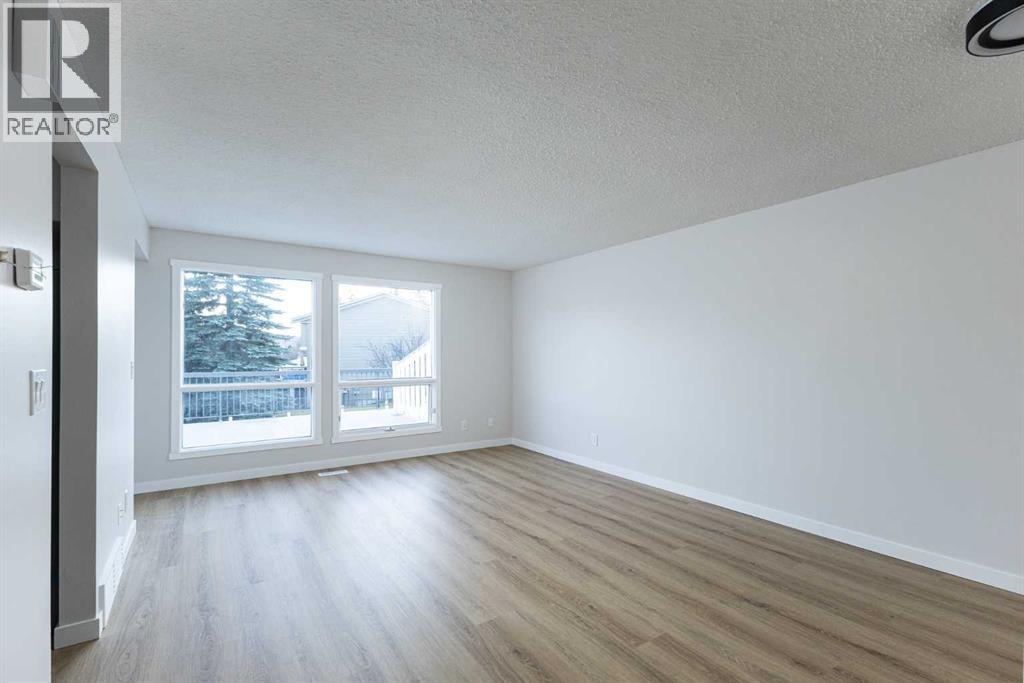 39, 116 Silver Crest Drive Nw, Calgary, Alberta  T3B 2Y8 - Photo 5 - A2266918