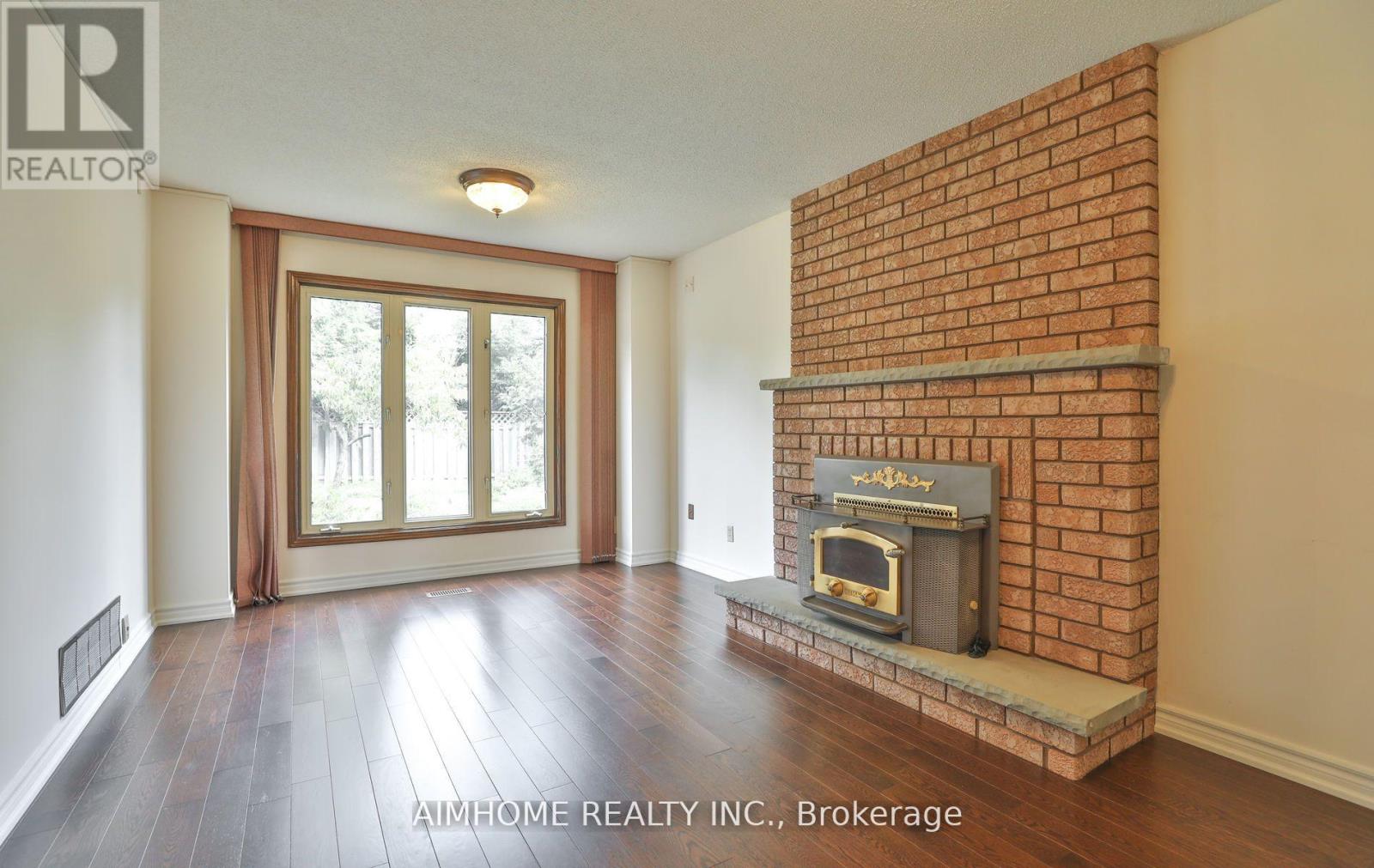 1339 Windrush Drive, Oakville, Ontario  L6M 1W4 - Photo 16 - W12561032