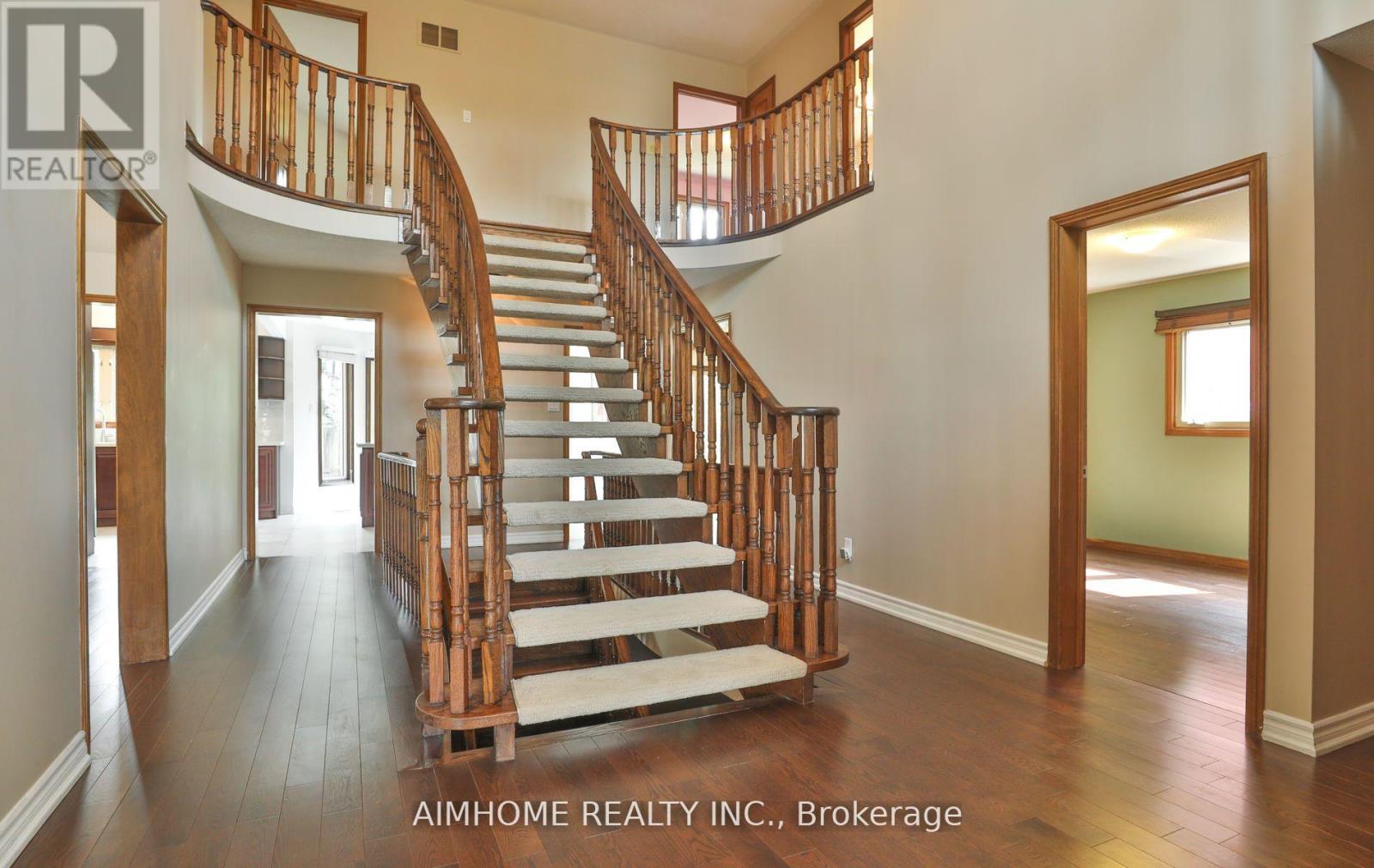 1339 Windrush Drive, Oakville, Ontario  L6M 1W4 - Photo 21 - W12561032