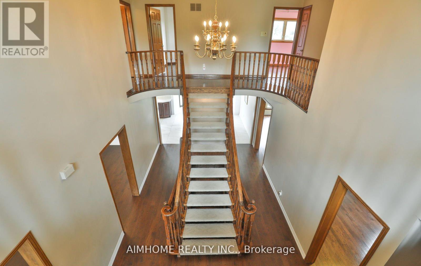 1339 Windrush Drive, Oakville, Ontario  L6M 1W4 - Photo 26 - W12561032