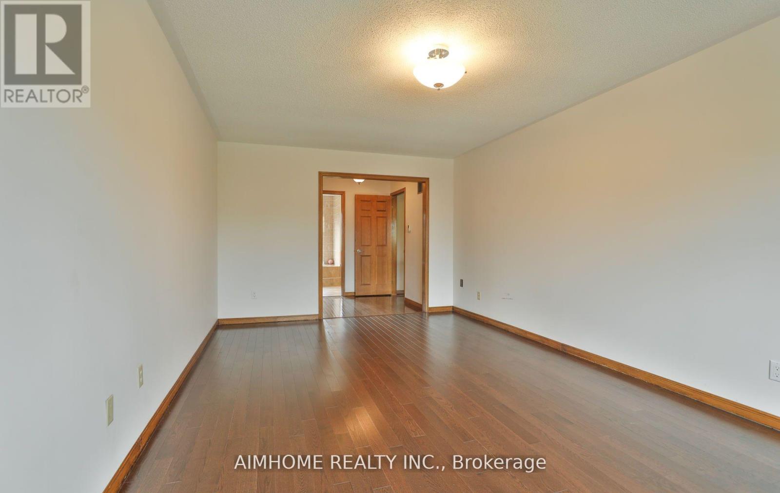 1339 Windrush Drive, Oakville, Ontario  L6M 1W4 - Photo 27 - W12561032