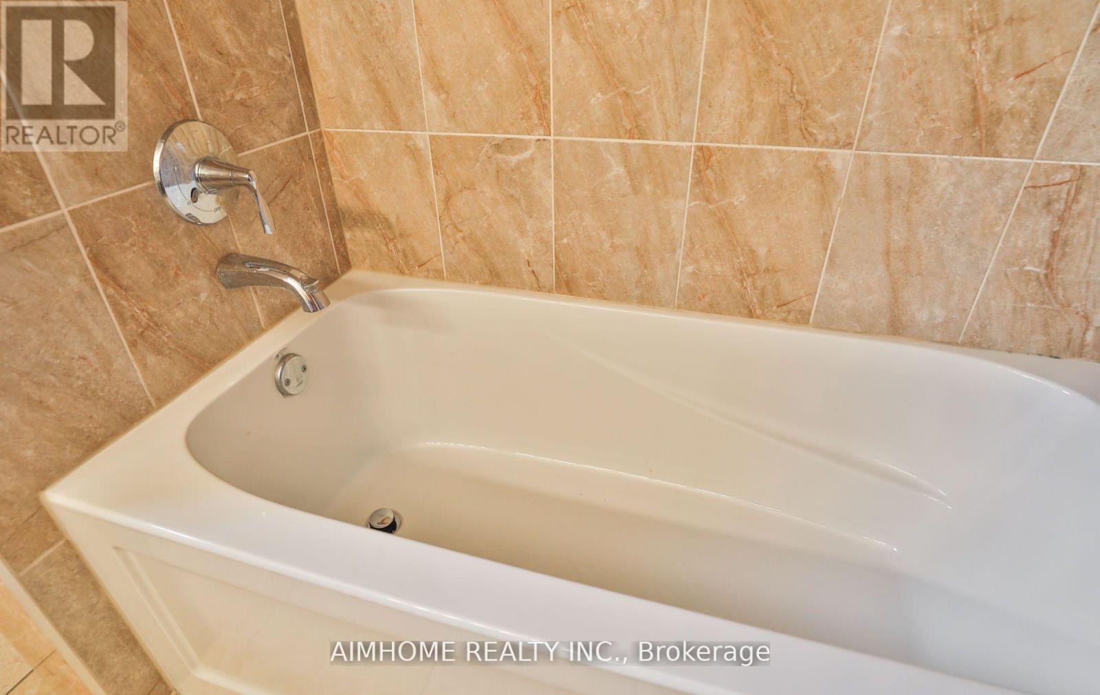 1339 Windrush Drive, Oakville, Ontario  L6M 1W4 - Photo 35 - W12561032