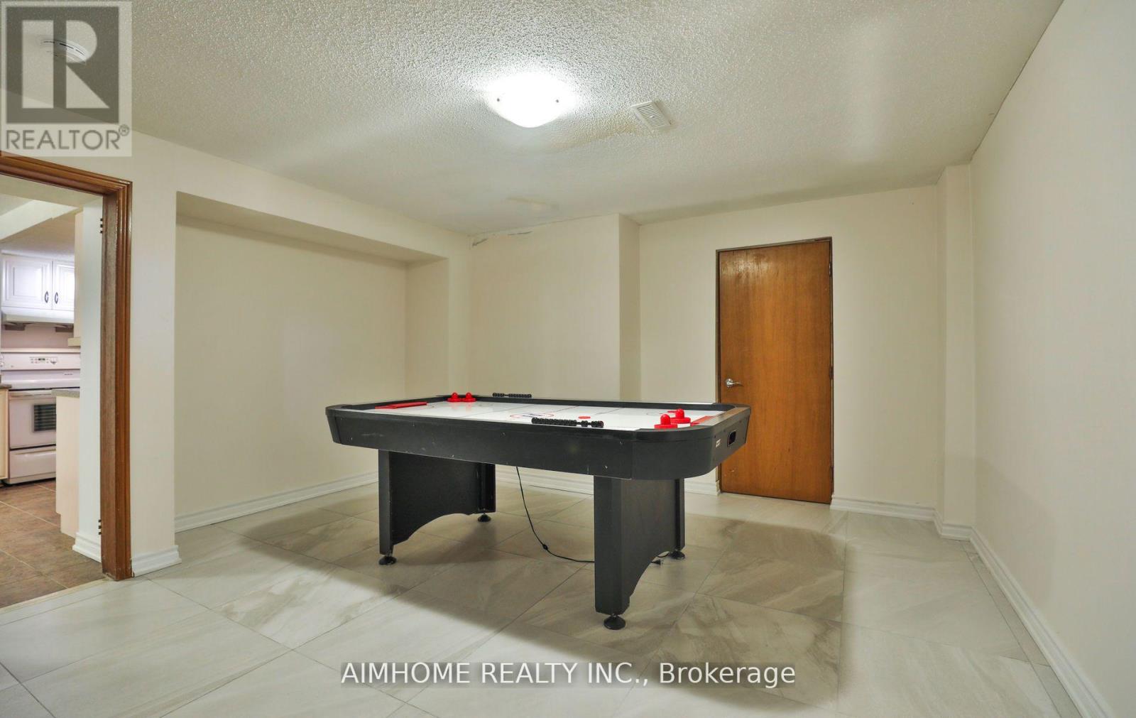 1339 Windrush Drive, Oakville, Ontario  L6M 1W4 - Photo 37 - W12561032