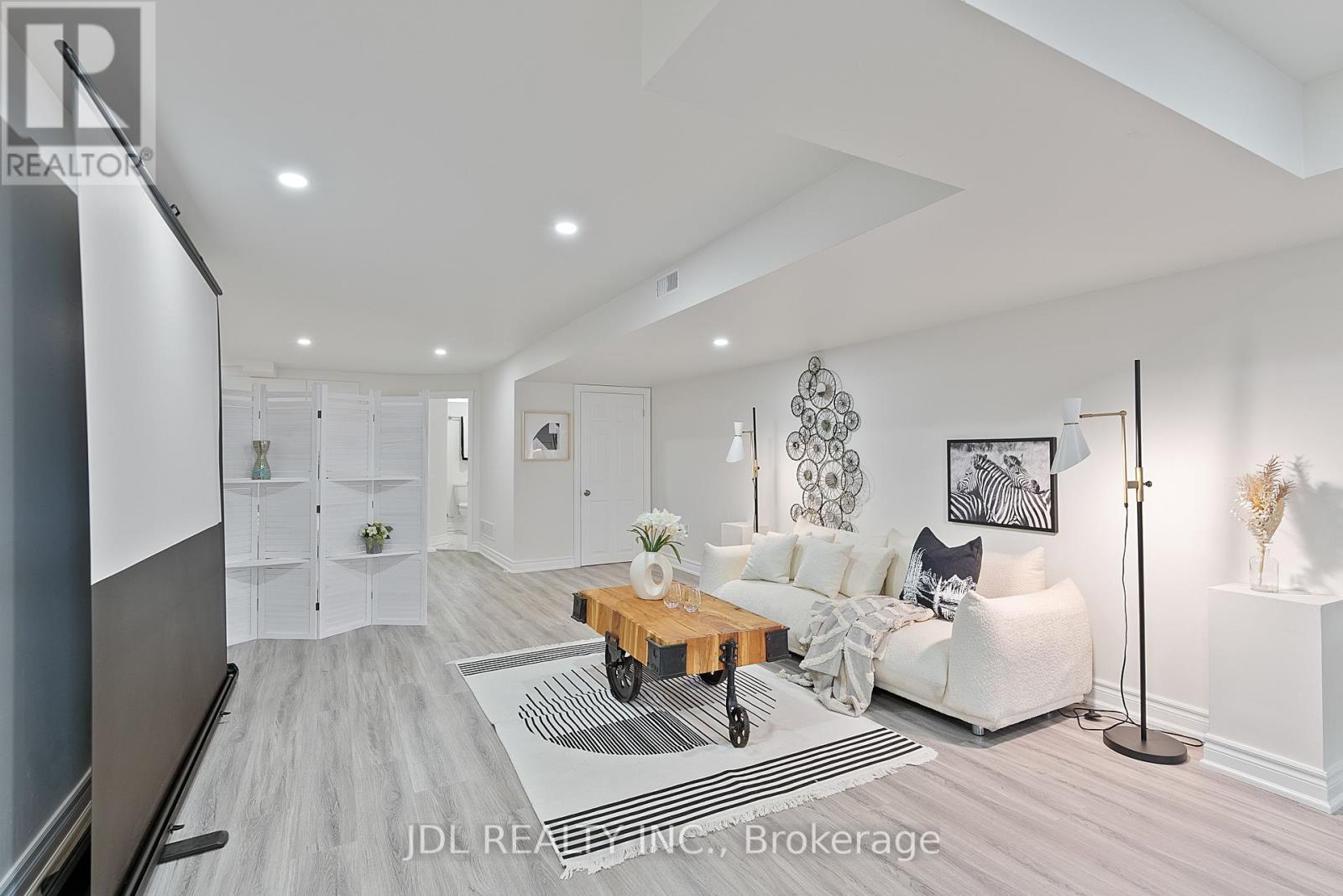 116 Betty Roman Boulevard, Markham, Ontario  L6C 0C8 - Photo 43 - N12560866