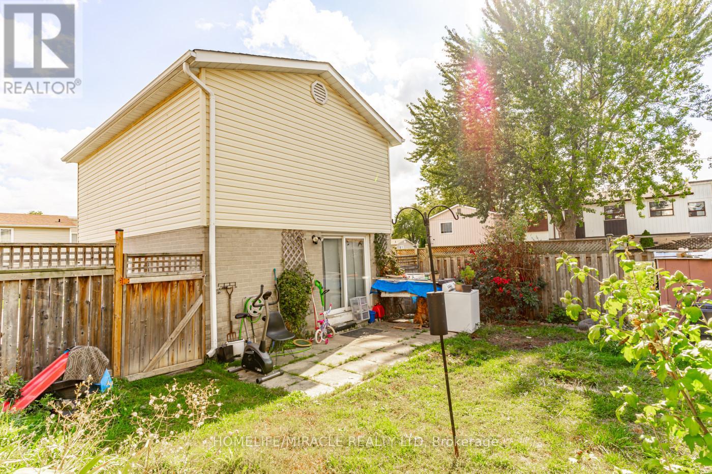 5 Holmcrest Court, Brampton, Ontario  L6S 1R6 - Photo 23 - W12513758