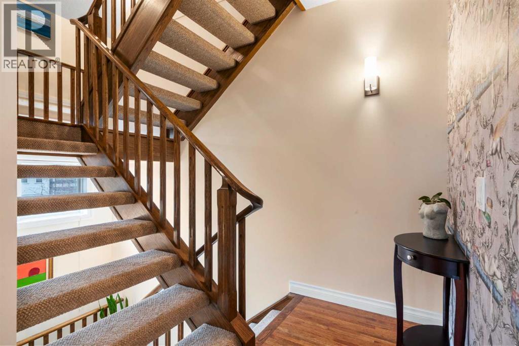 110 Somme Boulevard Sw, Calgary, Alberta  T2T 6K6 - Photo 12 - A2271308