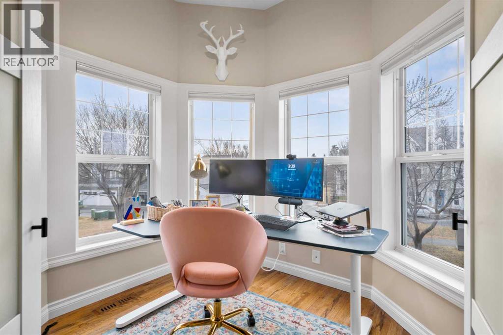 110 Somme Boulevard Sw, Calgary, Alberta  T2T 6K6 - Photo 16 - A2271308