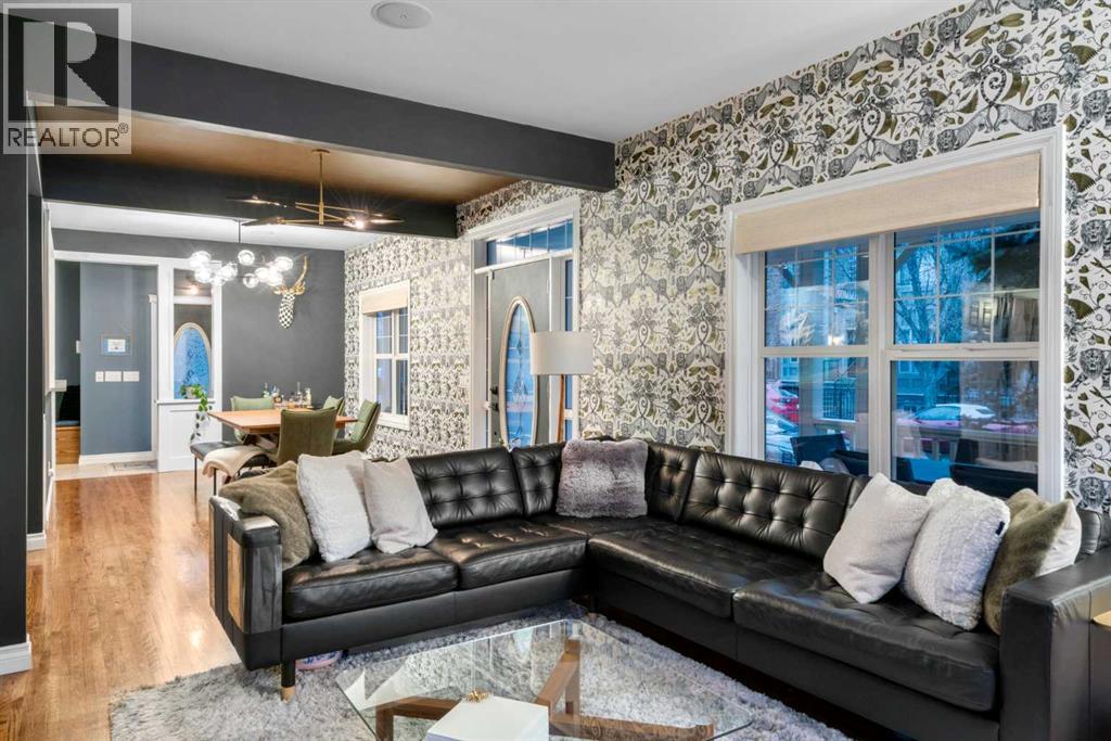 110 Somme Boulevard Sw, Calgary, Alberta  T2T 6K6 - Photo 2 - A2271308