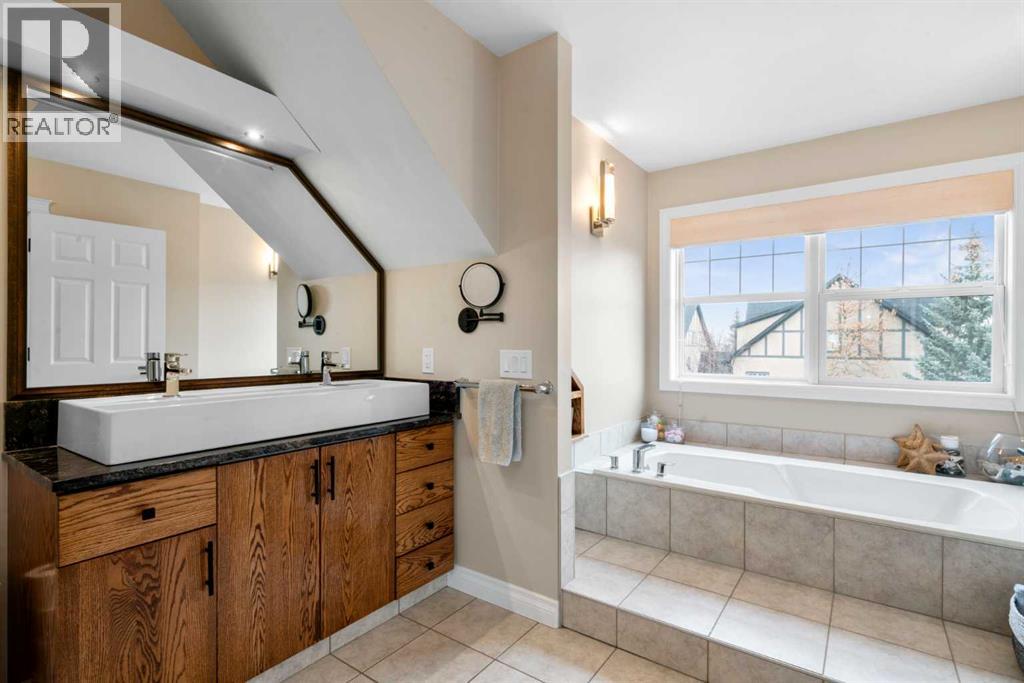 110 Somme Boulevard Sw, Calgary, Alberta  T2T 6K6 - Photo 25 - A2271308