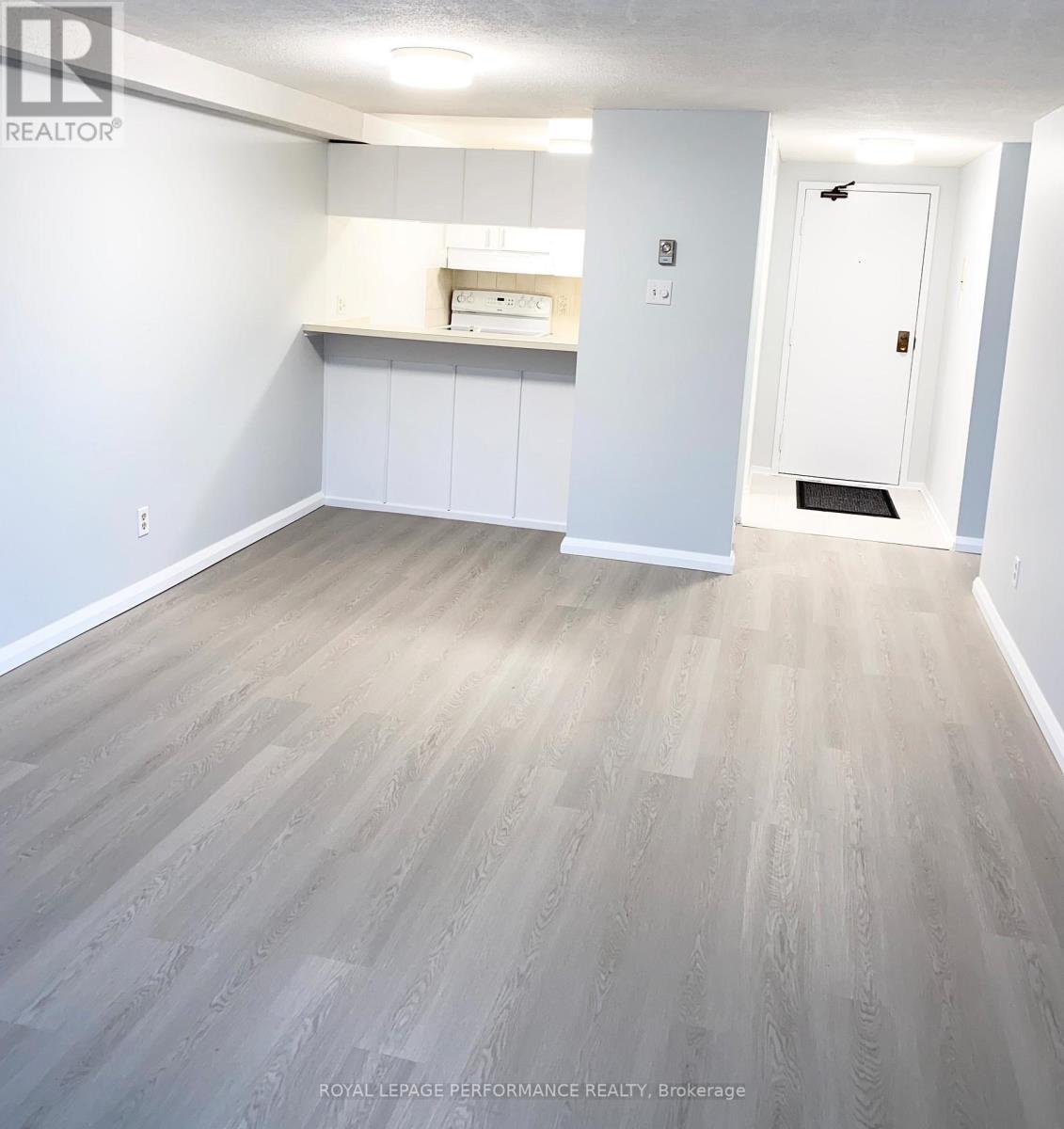 112 - 6470 Bilberry Drive, Ottawa, Ontario  K1C 4P1 - Photo 10 - X12549994