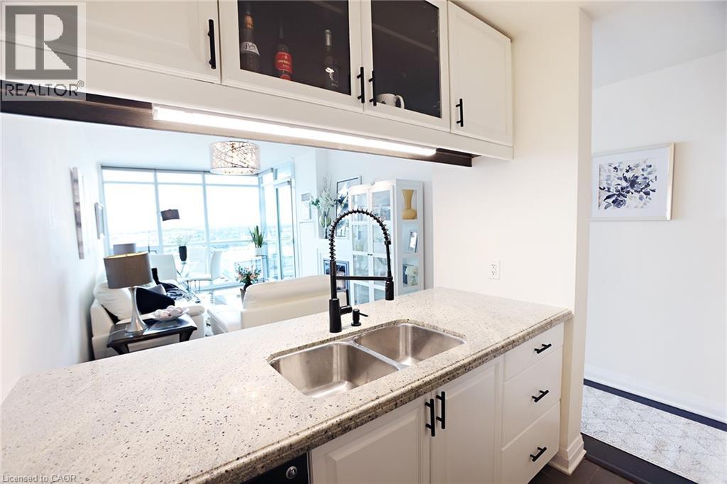 1055 Southdown Road Unit# Ph01, Mississauga, Ontario  L5J 0A3 - Photo 19 - 40768043