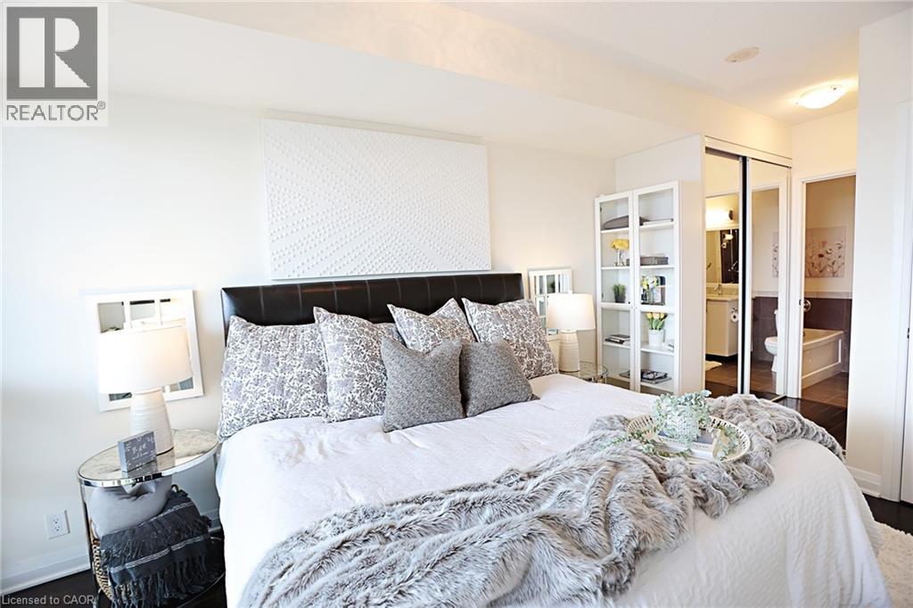 1055 Southdown Road Unit# Ph01, Mississauga, Ontario  L5J 0A3 - Photo 24 - 40768043