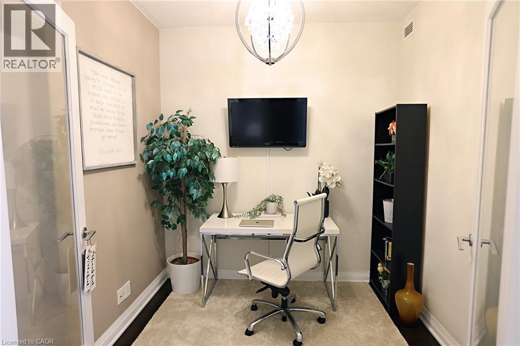 1055 Southdown Road Unit# Ph01, Mississauga, Ontario  L5J 0A3 - Photo 11 - 40768043