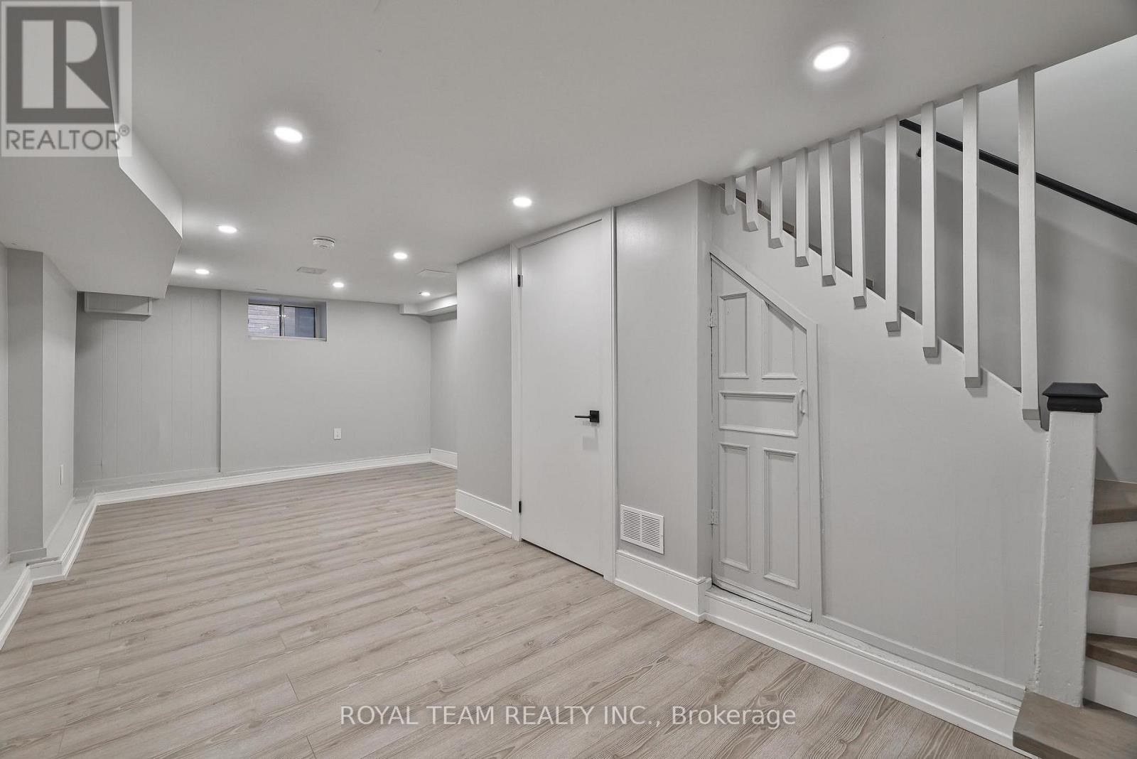 150 St Johns Road, Toronto, Ontario  M6P 1T9 - Photo 32 - W12428881