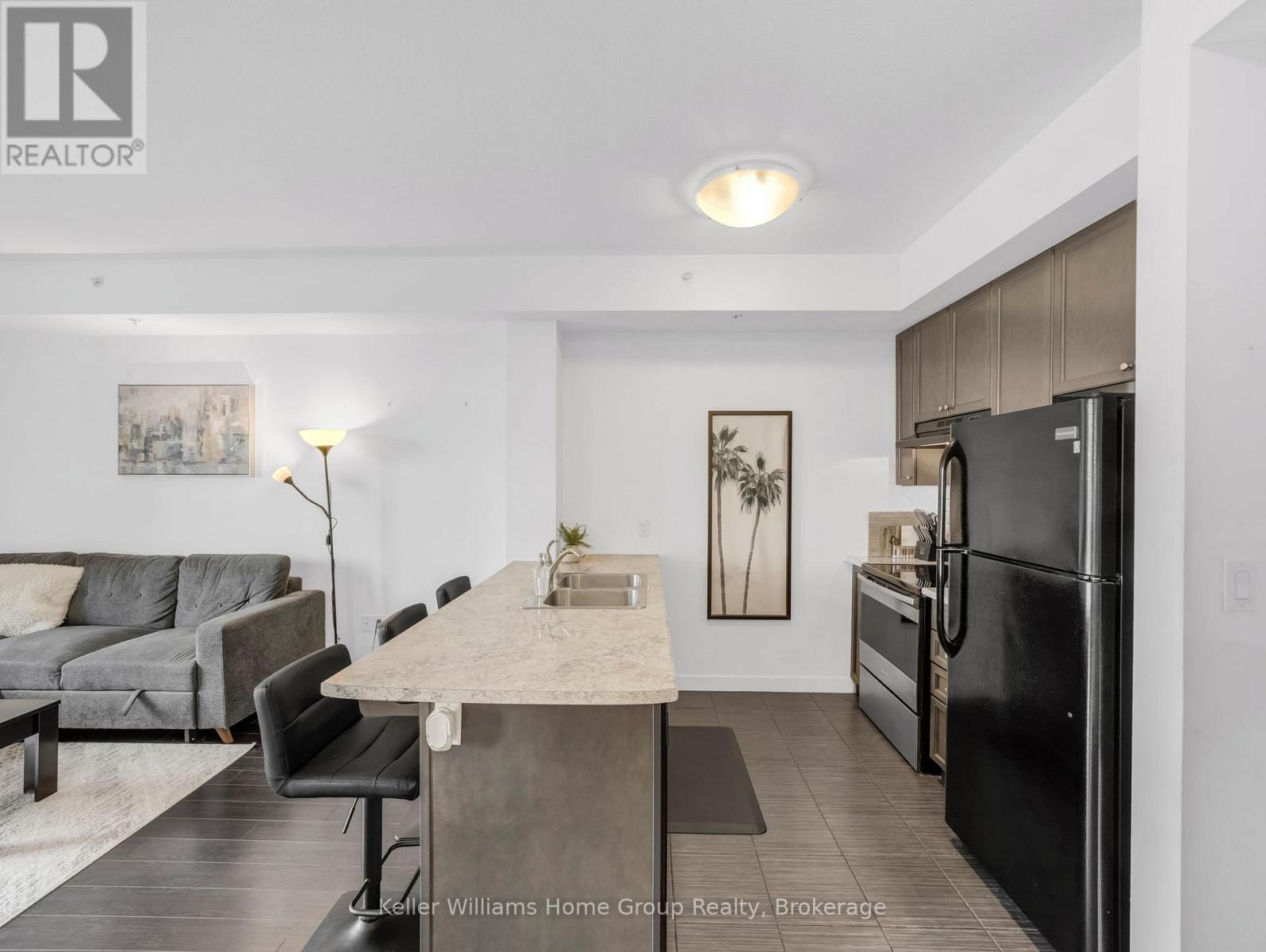 308 - 5020 Corporate Drive, Burlington, Ontario  L7L 0H7 - Photo 3 - W12561058